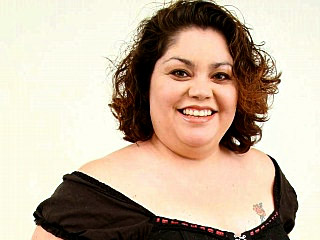  Layla is one insatiable sexpot, who&amp;#039;s a little older than mo...